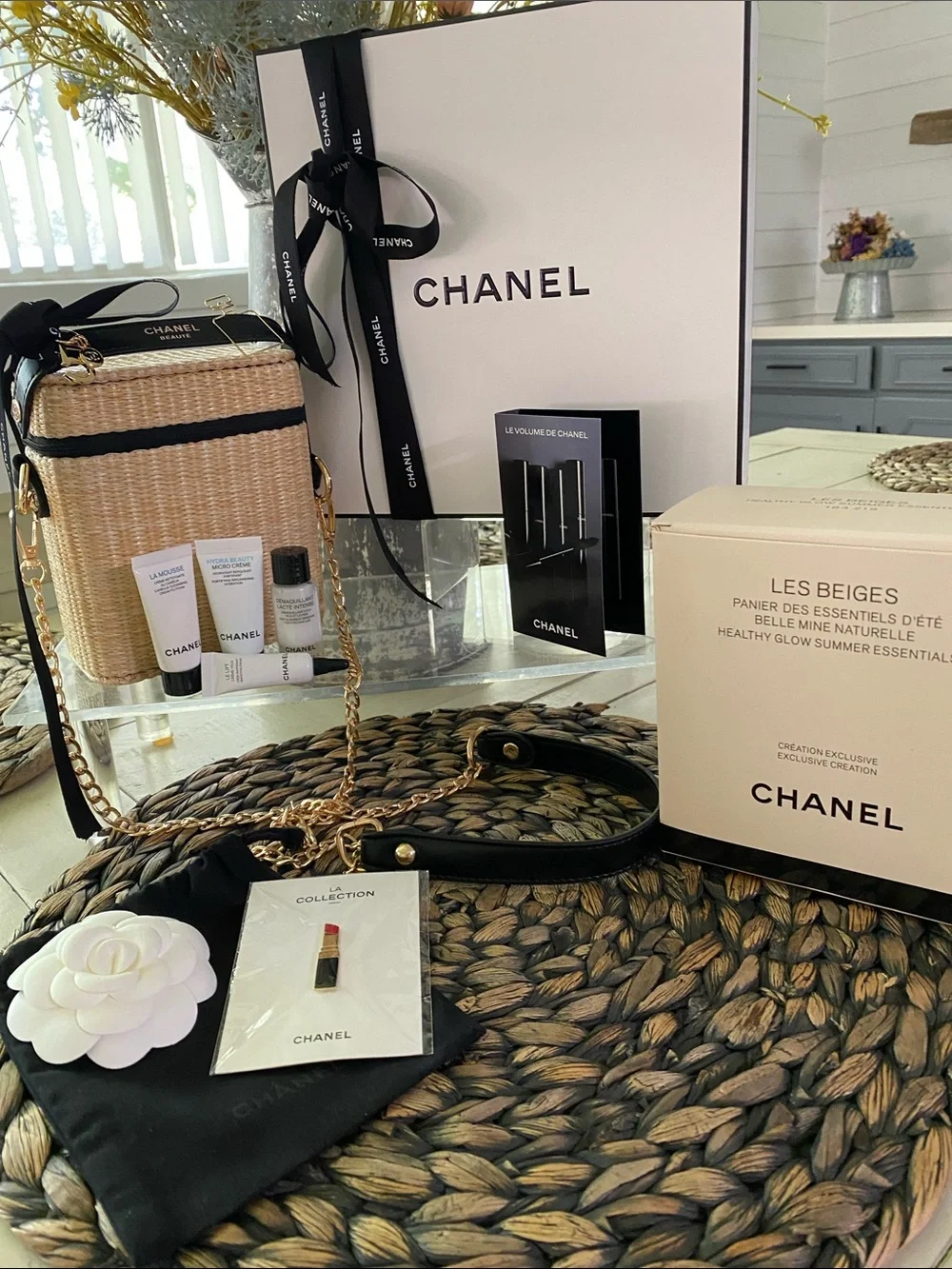 Chanel Limited Edition Les Beiges Essentials Summer Pouch